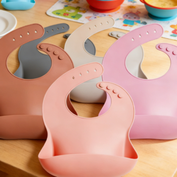 1-Pack Baby Silicone Bibs, Deep Sea Foam Green, Food Grade Material, Adjustable Waist and Neck Belt, Durable and Waterproof, with Large Capacity Food Collection Bag