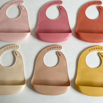 2-Pack Baby Silicone Bibs, Orange/Beige, with Food Collection Tray, Dishwasher Cleanable, Soft and Waterproof Suitable for toddlers