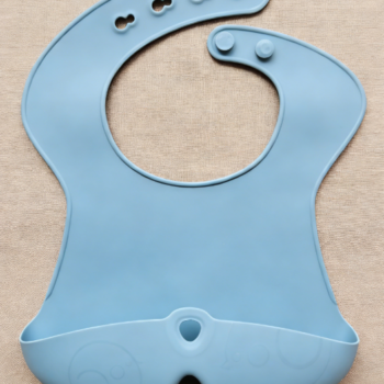 3-Pack Baby Silicone Bibs: Adjustable neck circumference, waterproof design, soft and durable, with large capacity food collection bag